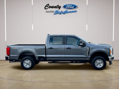 Used 2023 Ford F350 XL w/ Snow Plow Prep Package AWD/4WD image 8