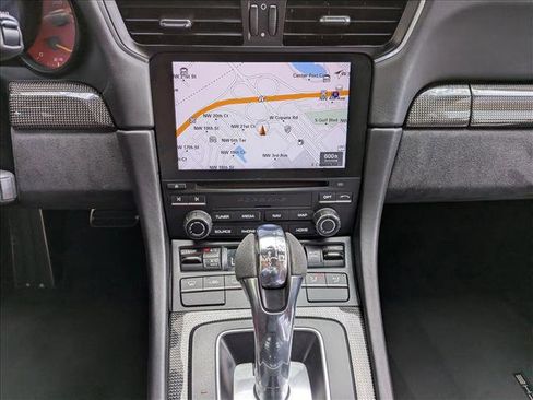 Used 2018 Porsche 911 GT3 RWD image 12