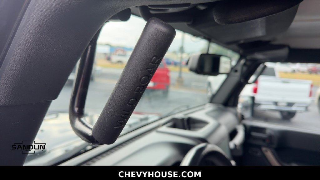 Used 2016 Jeep Wrangler Unlimited Sahara AWD/4WD image 32