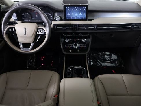 Used 2021 Lincoln Corsair Standard w/ Premium Package image 26