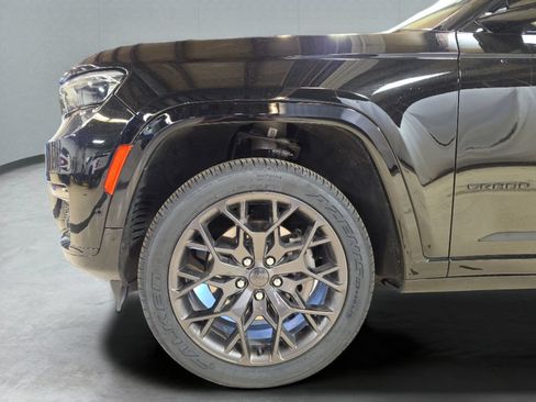 Used 2024 Jeep Grand Cherokee L Summit w/ High Altitude Package AWD/4WD image 25