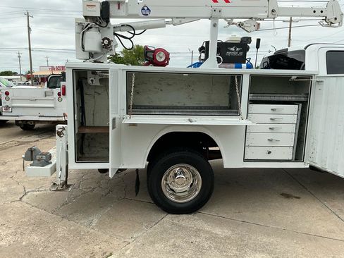 Used 2018 Ford F350 XL w/ Power Equipment Group AWD/4WD image 11