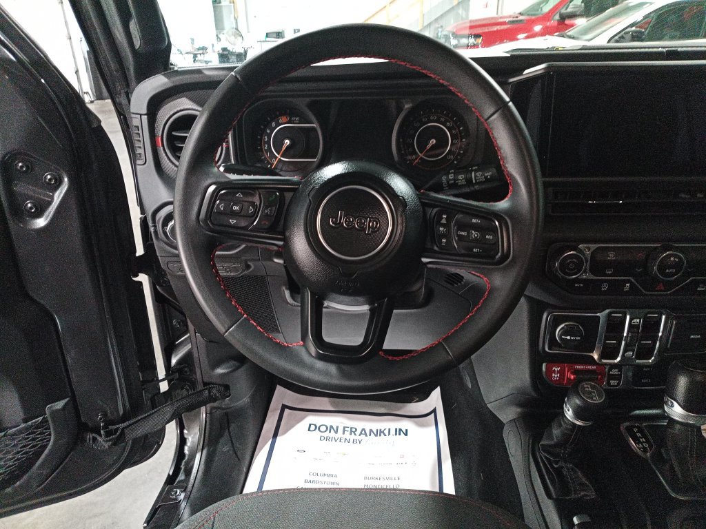 Used 2024 Jeep Wrangler Unlimited Rubicon AWD/4WD image 18