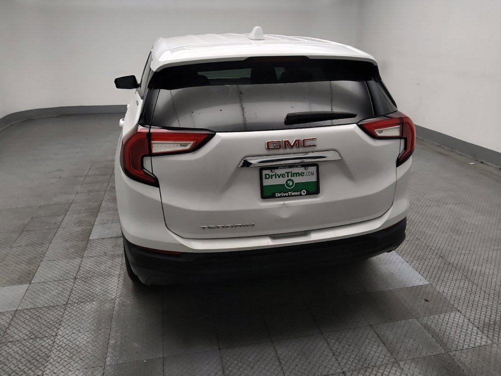 Used 2024 GMC Terrain SLE FWD image 6