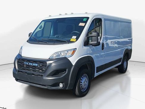 Used 2025 RAM ProMaster 2500 w/ Convenience Group FWD image 7
