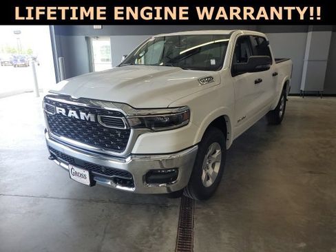 Used 2025 RAM 1500 Big Horn AWD/4WD image 5