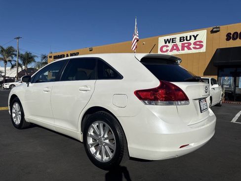 Used 2011 Toyota Venza image 3