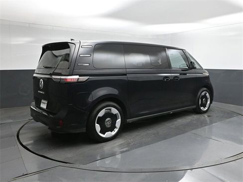 New 2025 Volkswagen ID. Buzz Pro S image 11