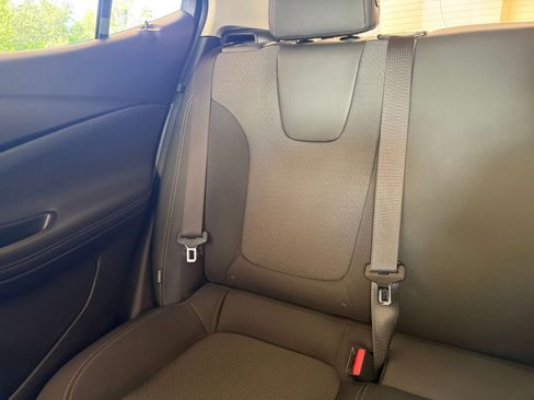 Used 2025 Buick Encore GX Preferred image 33