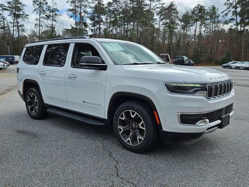 Used 2023 Jeep Wagoneer Series III w/ Preferred Equipment Group image 1