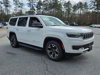 Used 2023 Jeep Wagoneer Series III w/ Preferred Equipment Group video 1