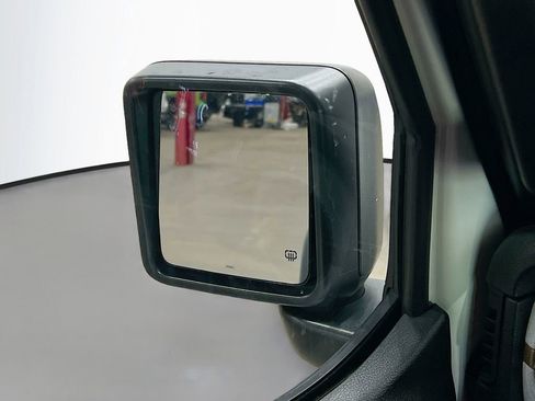 Used 2024 Jeep Wrangler Willys image 35