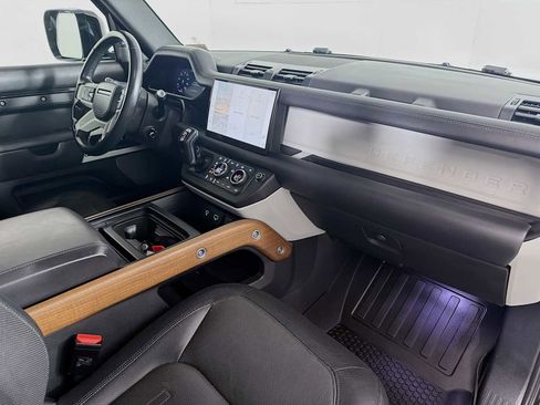Used 2022 Land Rover Defender 110 X-Dynamic HSE AWD/4WD image 30