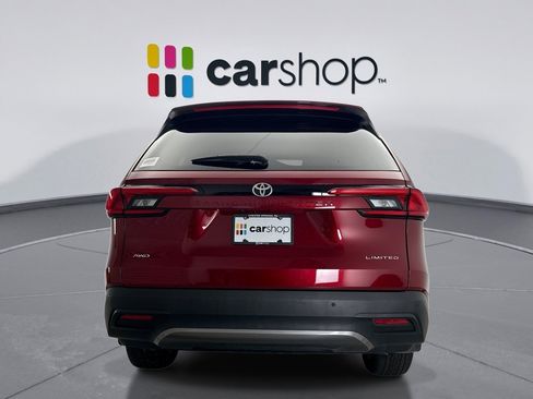 Used 2024 Toyota Grand Highlander AWD image 4