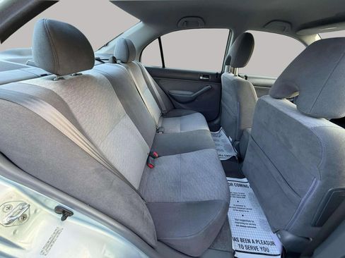 Used 2005 Honda Civic Hybrid Sedan image 17