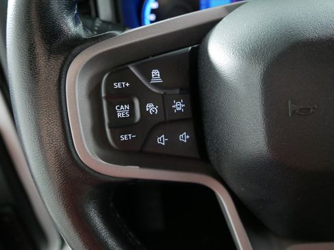 Used 2023 Ford Bronco Badlands image 27