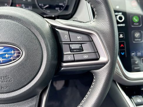 Certified 2025 Subaru Outback Premium AWD/4WD image 9