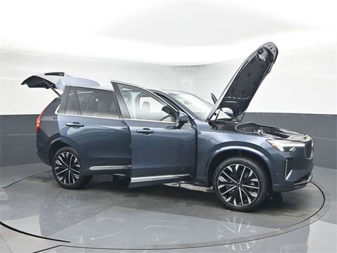 New 2026 Volvo XC90 T8 Plus image 57