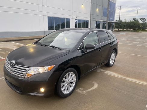 Used 2011 Toyota Venza FWD image 1
