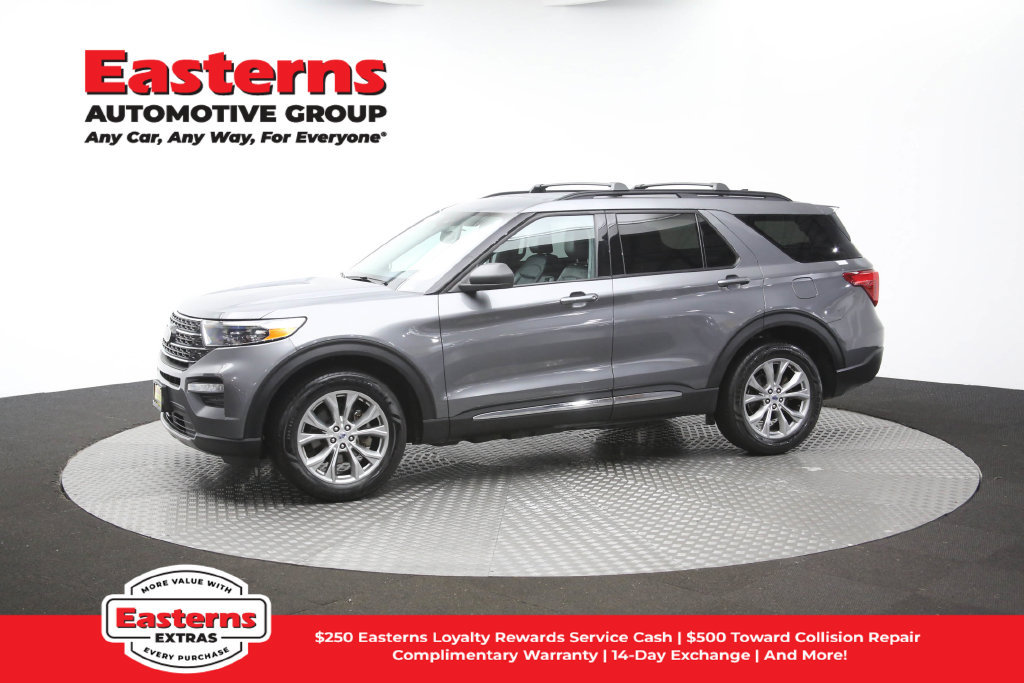 Used 2023 Ford Explorer XLT w/ Equipment Group 202A AWD/4WD image 59