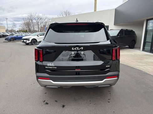 New 2026 Kia Sorento S AWD/4WD image 7