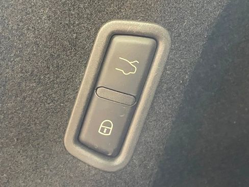 Used 2022 Maserati Levante GT AWD/4WD image 22