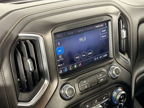 Used 2023 GMC Sierra 2500 AT4 w/ Gooseneck/5TH Wheel Package image 14