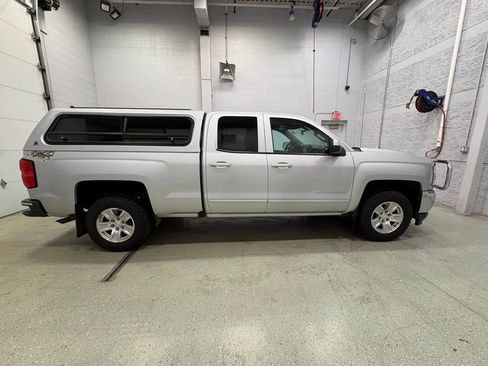 Used 2019 Chevrolet Silverado 1500 LT AWD/4WD image 3