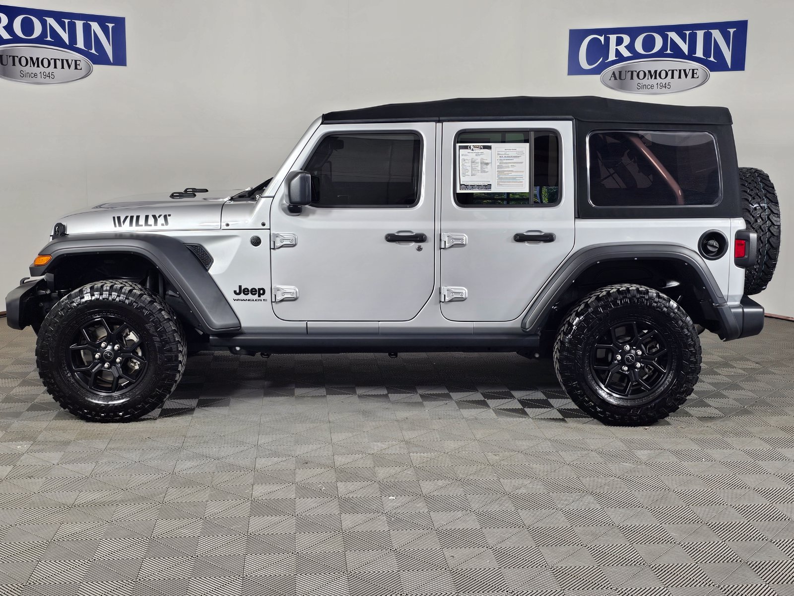 Used 2024 Jeep Wrangler Unlimited Sport AWD/4WD image 32
