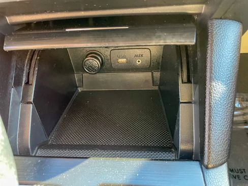 Used 2018 Subaru Outback 2.5i AWD/4WD image 22