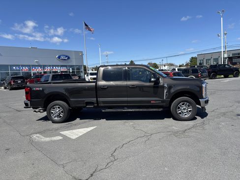 Used 2024 Ford F350 Lariat w/ Camper Package image 2