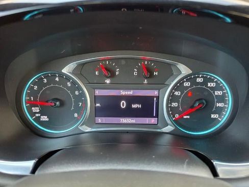 Used 2022 Chevrolet Traverse LT AWD/4WD image 17
