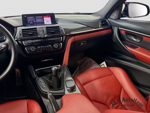 Used 2018 BMW M3 Base w/ Competition Package image 29