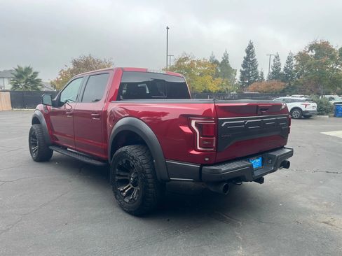Used 2018 Ford F150 Raptor w/ Equipment Group 802A Luxury image 11