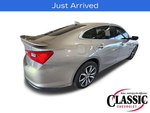 Used 2024 Chevrolet Malibu RS FWD image 4
