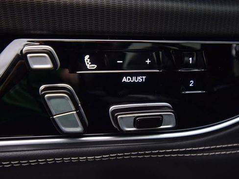 New 2026 Jeep Grand Wagoneer Summit AWD/4WD image 31