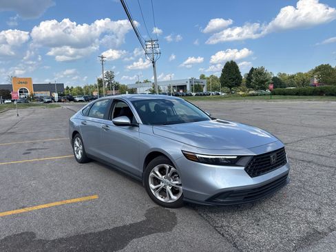 Used 2025 Honda Accord LX image 22