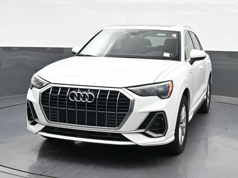 Used 2021 Audi Q3 2.0T Premium w/ Convenience Package AWD/4WD image 9