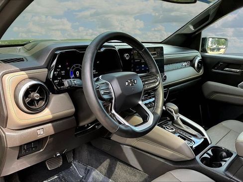 Used 2025 Chevrolet Colorado ZR2 w/ Technology Package AWD/4WD image 20
