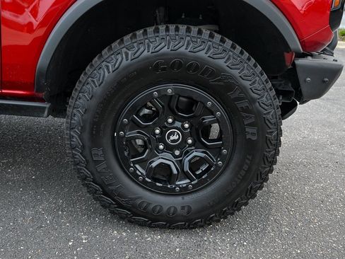 Used 2021 Ford Bronco First Edition image 15