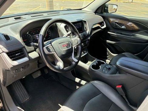 Used 2020 GMC Terrain SLE w/ Driver Convenience Package FWD image 11
