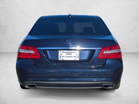 Used 2011 Mercedes-Benz E 550 4MATIC Sedan image 6