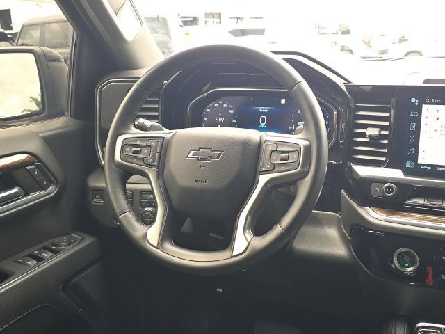 Used 2023 Chevrolet Silverado 1500 RST w/ Protection Package AWD/4WD image 33