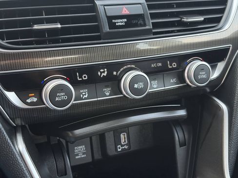 Used 2018 Honda Accord Sport image 34