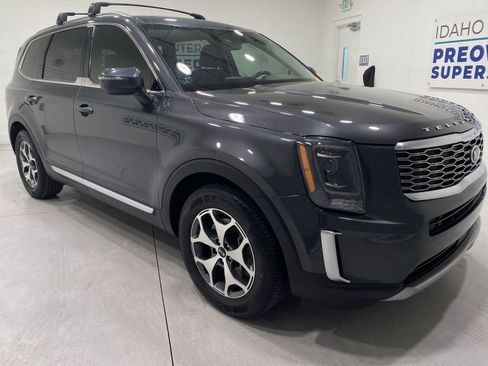 Used 2020 Kia Telluride EX image 2