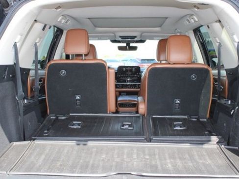 Used 2023 Nissan Pathfinder Platinum w/ Lighting Package (N93) image 11