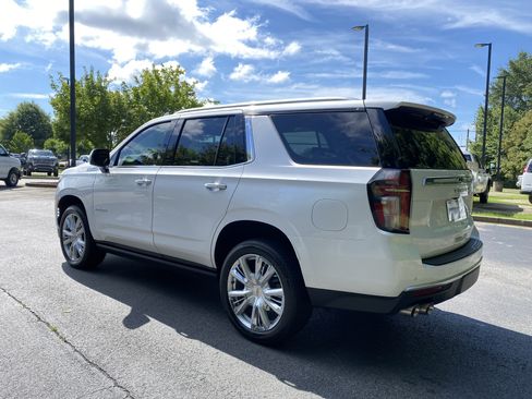 Used 2024 Chevrolet Tahoe High Country w/ Premium Package AWD/4WD image 7