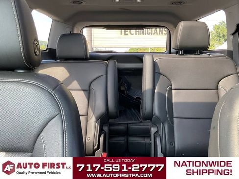 Used 2020 GMC Acadia SLT w/ LPO, Floor Liner Package AWD/4WD image 22