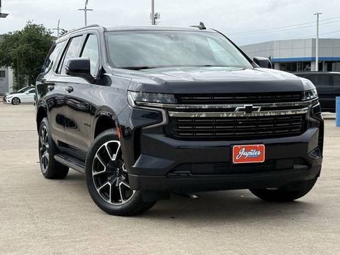 Used 2022 Chevrolet Tahoe RST w/ Luxury Package image 2
