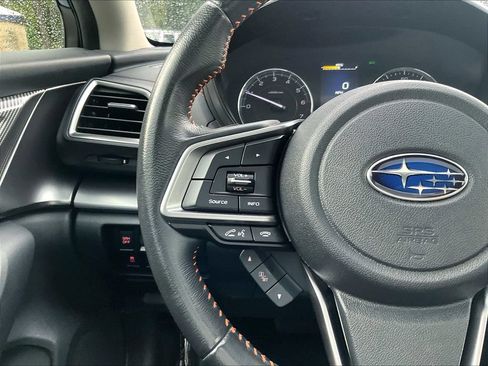 Used 2022 Subaru Crosstrek 2.5i Limited w/ Moonroof Package 2 AWD/4WD image 10